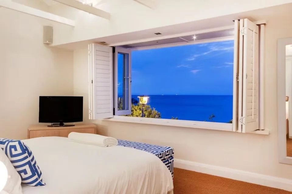 Sea-facing bedroom opening towards the Atlantic